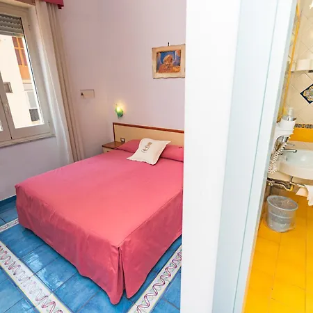 Meublè Casa Mannini Rooms-3